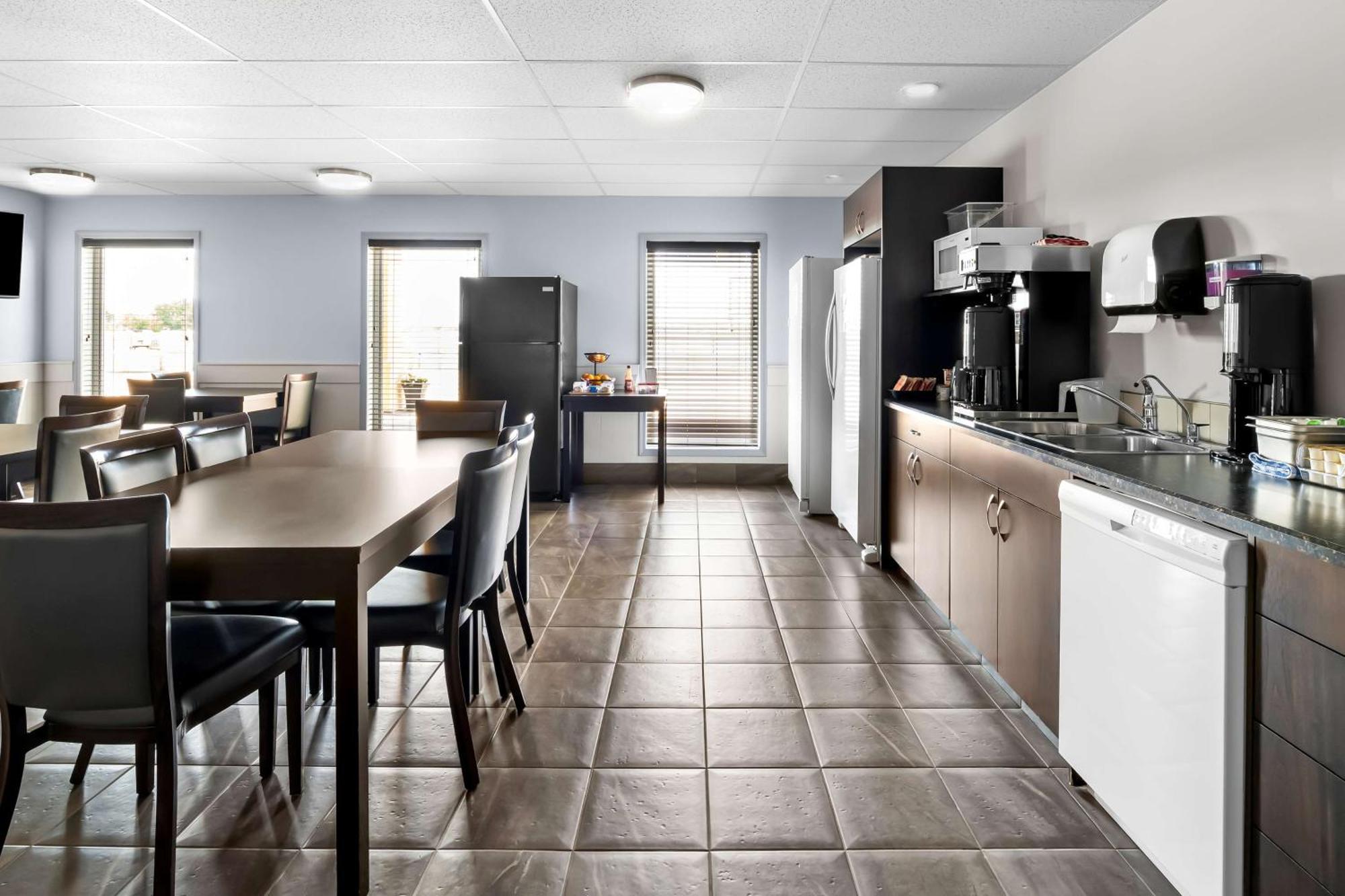 Surestay Studio By Best Western Hardisty Buitenkant foto