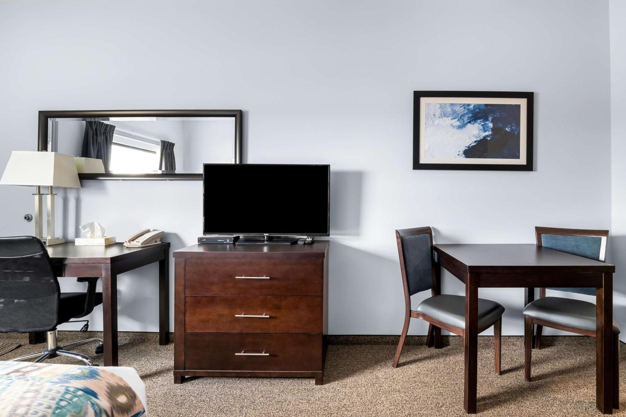 Surestay Studio By Best Western Hardisty Buitenkant foto